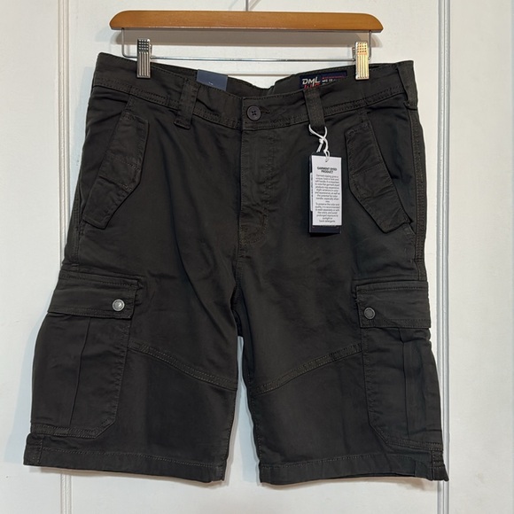 DML Jeans Men’s Cargo shorts NWT - Picture 1 of 5